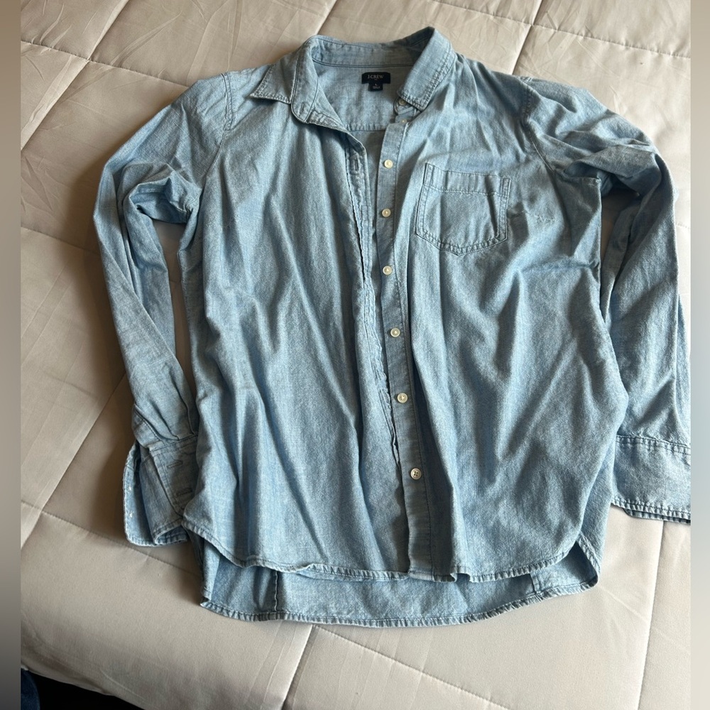 J Crew Chambray Button Down Sz L EUC